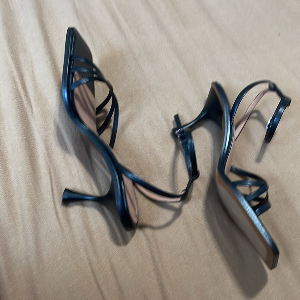 Whitles Ankle strap heeled sandals with open square toe, - Picture 8 of 9